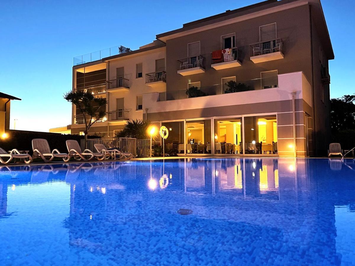 Hotel Paradiso Бардолино Экстерьер фото