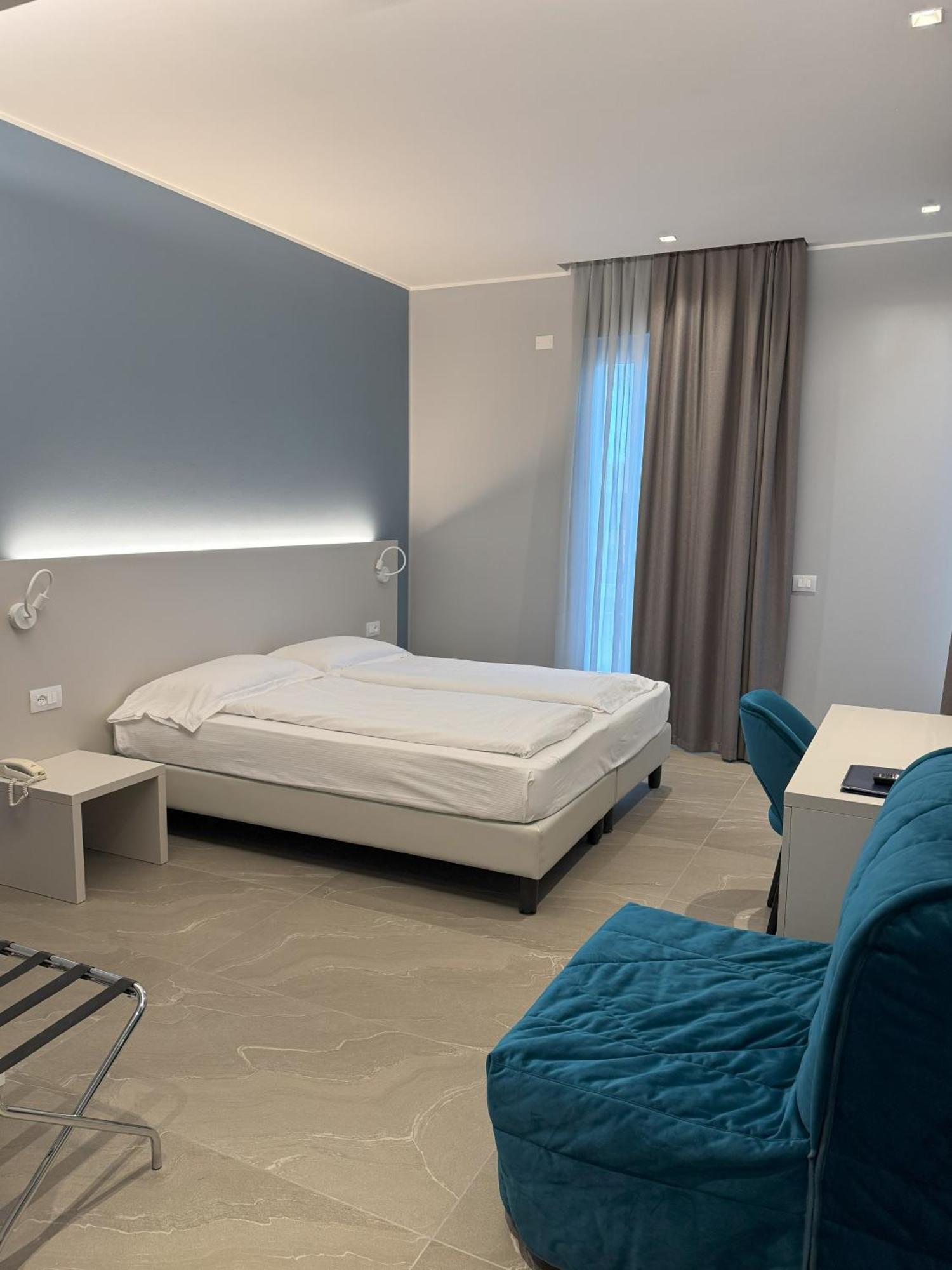 Hotel Paradiso Бардолино Экстерьер фото